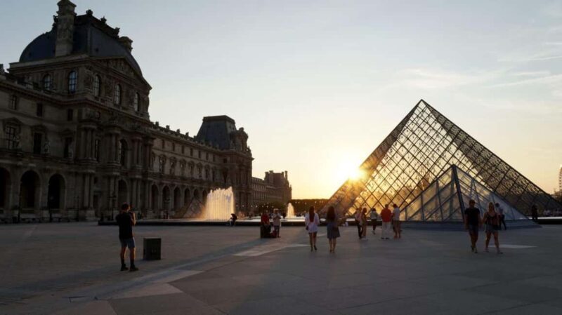 Paris: Eiffel Tower and Seine River Electric Bike Tour - An In-Depth Look at the Paris Electric Bike Tour
