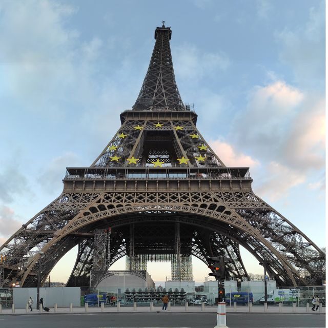 Paris: Eiffel Tower Entry Ticket with Optional Summit Access - The Tour Itself