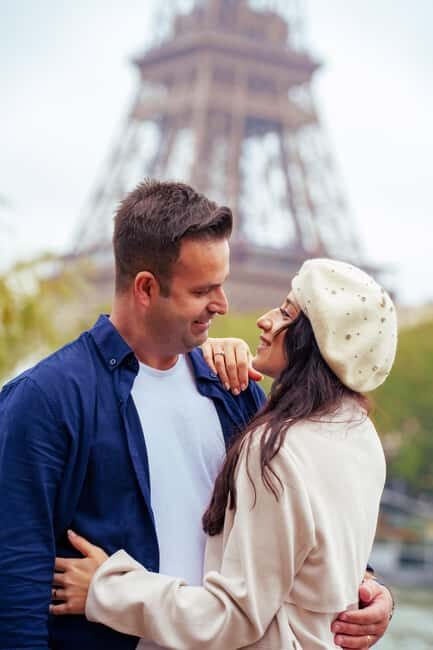 Paris: Eiffel Tower Photoshoot with a Professional - What to Expect from the Eiffel Tower Photoshoot