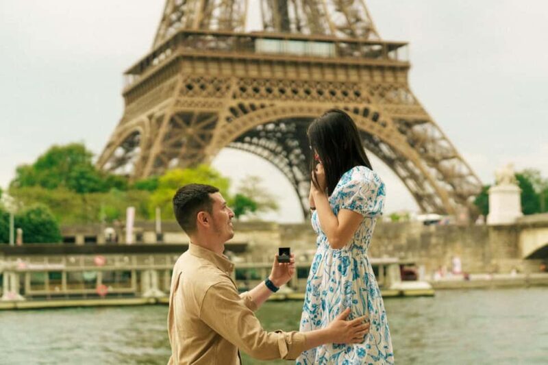 Paris: Eiffel Tower Vintage Photoshoot - Paris: Eiffel Tower Vintage Photoshoot — A Genuine Photo Adventure in the City of Light