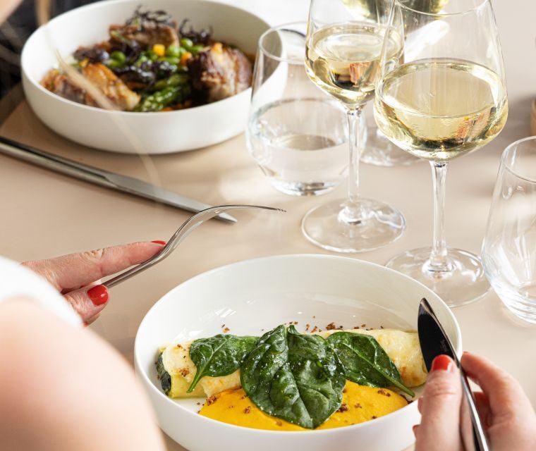 Paris: Elegant Dinner with Drinks in the Eiffel Tower - Who Should Consider This Experience?