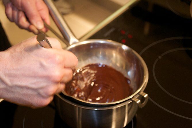 Paris Evening Cooking Class French Dinner and Market Visit Option - Who Is This Tour Best For?