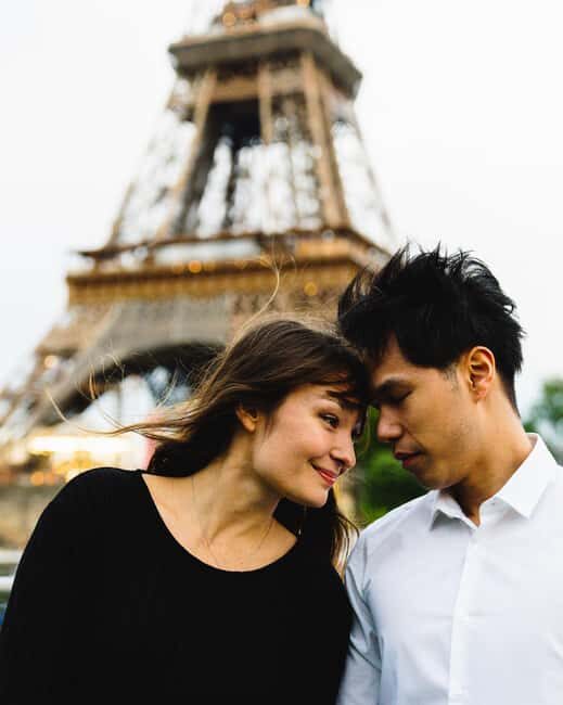Paris: Evening River Cruise with Champagne & Food tasting - An In-Depth Look at the Experience