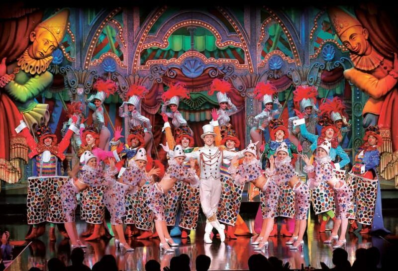 Paris: Evening Sightseeing Tour and Moulin Rouge Show - A Closer Look at the Tour Experience