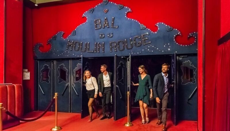 Paris: Evening Sightseeing Tour and Moulin Rouge Show - Travel Tips and Practical Considerations