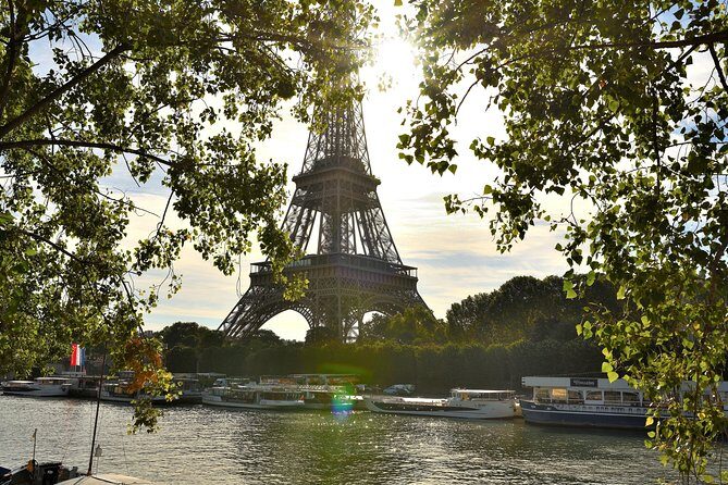 Paris Famous Landmarks PhotoWalks Tour - Who Will Love This Tour?