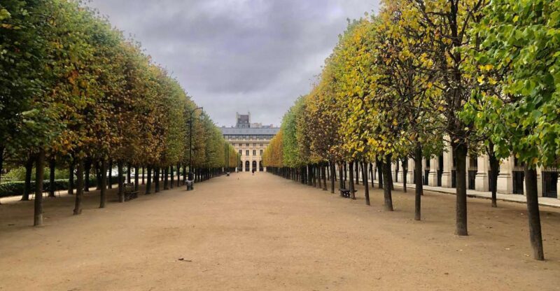Paris: Fashion History Walking Tour in the Heart of Paris - A Close Look at the Experience