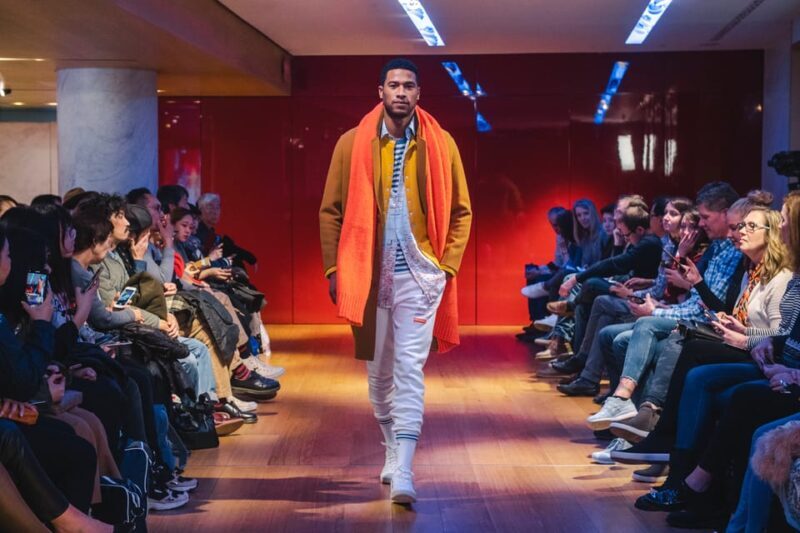 Paris: Fashion Show at Galeries Lafayette Haussmann - FAQ