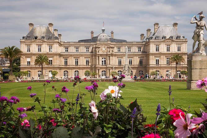 Paris First Time Private Tour with Notre Dame, Montmartre & Arc de Triomphe - FAQ – Your Practical Questions Answered
