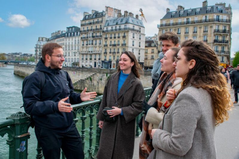 Paris: Full-Day Custom Tour with Local Guide - Key Points