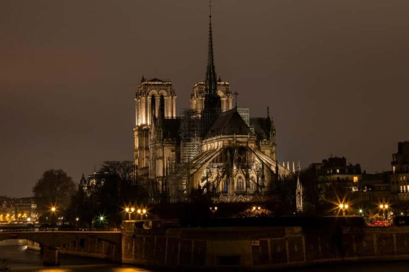 Paris: Ghosts and Dark Stories Guided Walking Tour - Authenticity and Guide Quality