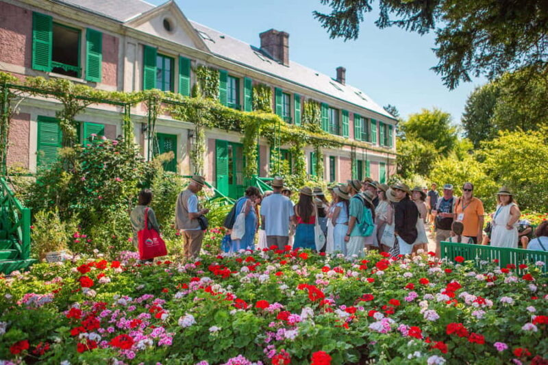 Paris: Giverny & Versailles Small Group or Private Tour - FAQs