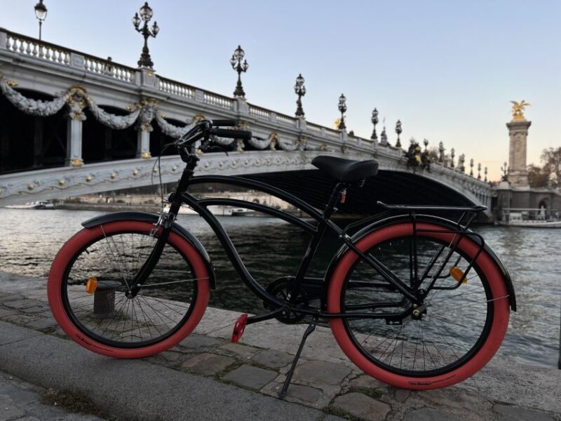 Paris: Guided City Highlights Bike Tour - Exploring Paris on Two Wheels: A Deep Dive into the Guided Bike Tour