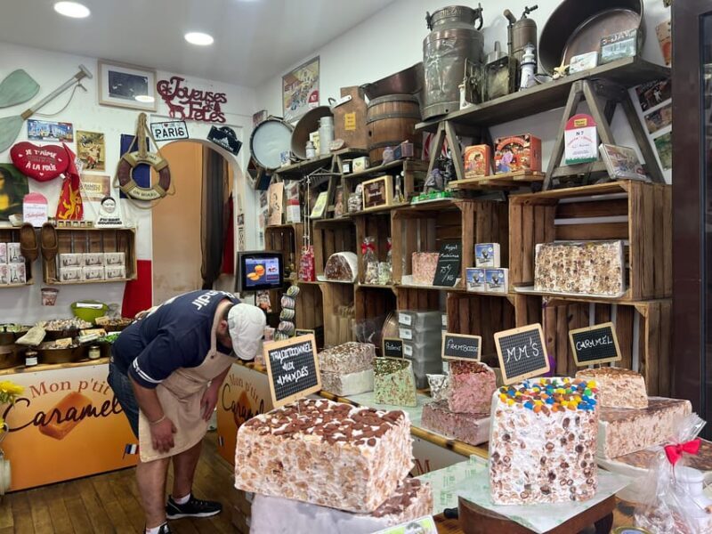 Paris: Guided Montmartre Walking Tour with Food & Wine - FAQ