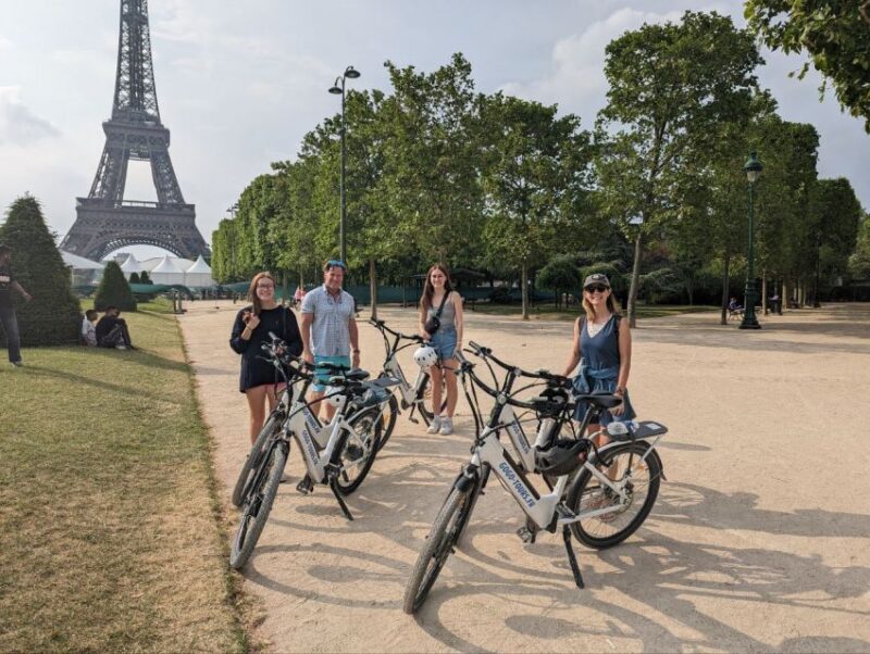 Paris: Guided Private E-bike Sightseeing Tour - Exploring Paris on Two Wheels: An In-Depth Review