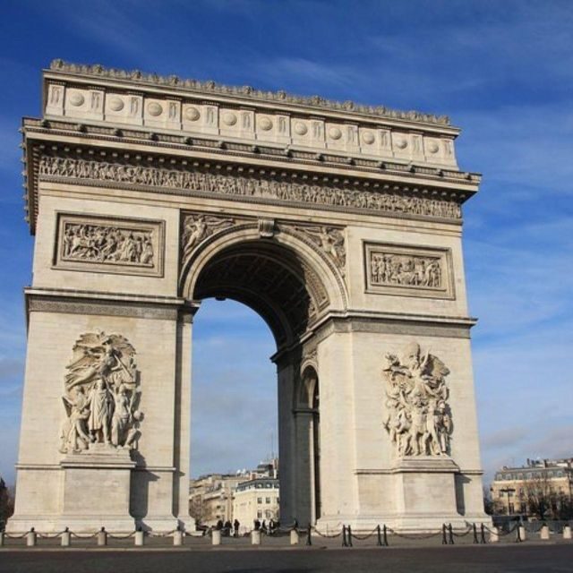 Paris: Half-Day Private City Tour - Who Should Consider This Tour?