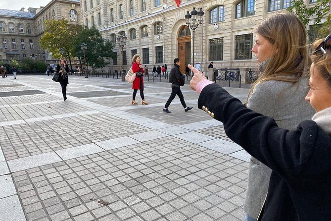Paris Half Day Semi Private Tour with Private Options - A Close Look at the Itinerary: What to Expect