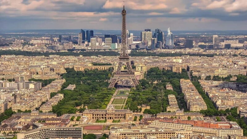 Paris: Half-Day Trip to Fontainebleau with a Local - Key Points