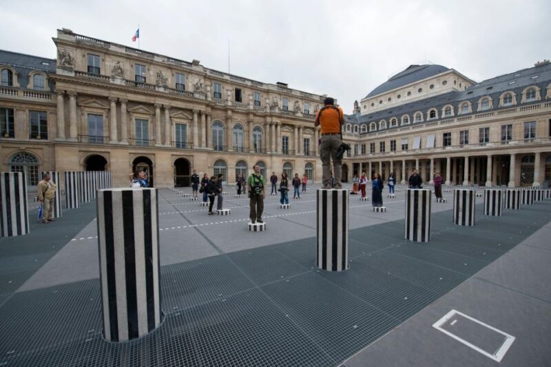 Paris : Highlights of Parisians' Paris guided tour - Exploring the Tour in Detail