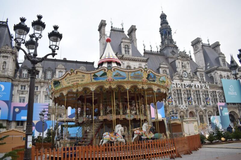 Paris : Highlights of Parisians' Paris guided tour - Who Would Love This Tour?