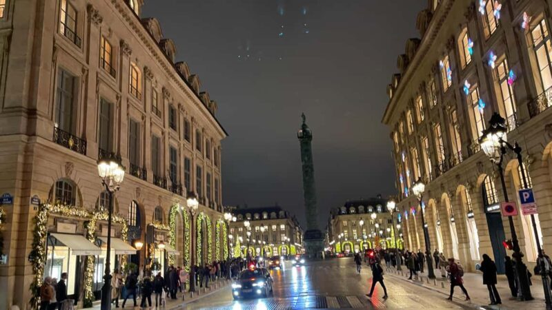 Paris Highlights: Private Day Tour with Photos & Transfers - Authentic Photos and Personal Support