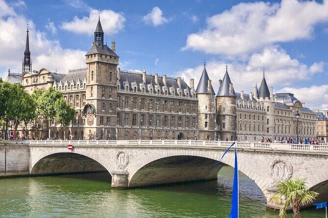 Paris - Historic City Center Walking Tour - An Authentic Walk Through Paris’s Historic Heart