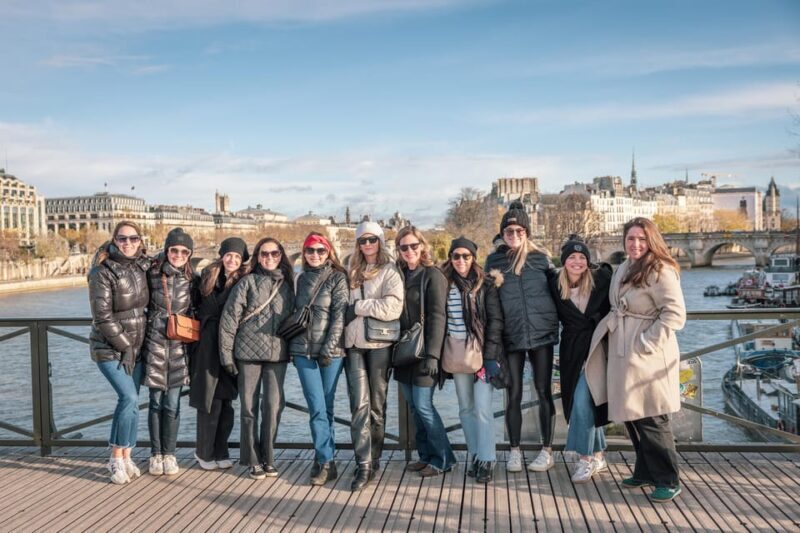 Paris Historic Islands Walk: Seine, Notre Dame & Louvre View - The Louvre & Tuileries Garden: The Grand Finale