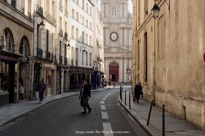 Paris Historic Private 3-hour Walking Tour with WWII Landmarks - FAQs