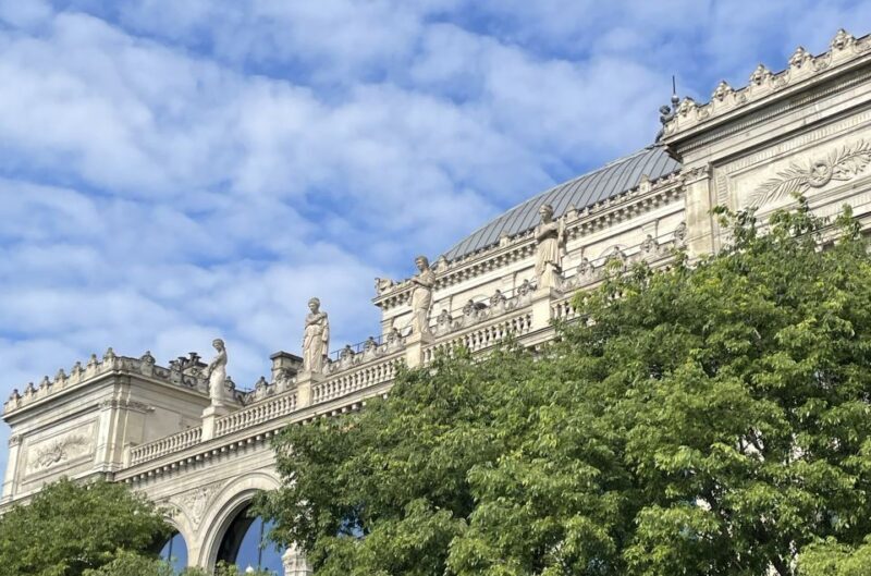 Paris: Ile De La Cité Walking Tour and Paris' Birthplace - The Value of This Experience