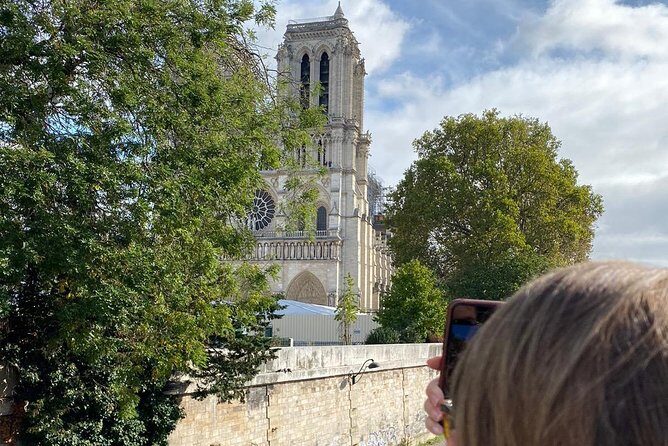 Paris Ile-de-la-Cité Walking Tour: Max 6 People Group or Private - FAQs
