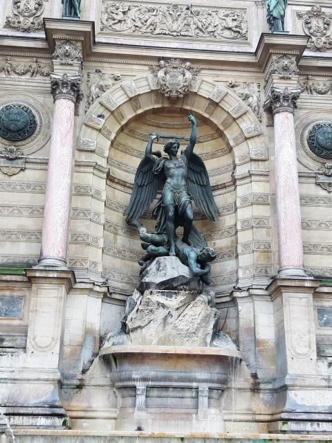Paris in a Day! Walking Private Sightseeing Tour & Tastings! - Who Should Consider This Tour?