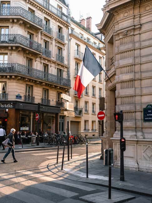 Paris in Winter: 3 days of adventure with a local guide - Exploring Paris in Winter: The Big Picture
