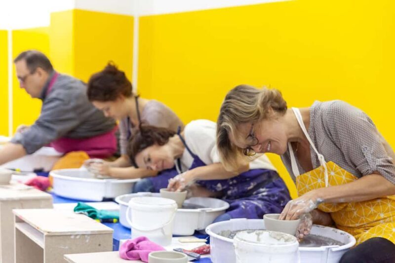 Paris: Introduction to ceramic pottery wheel throwing (2.5 hours) - Why This Experience Offers Great Value