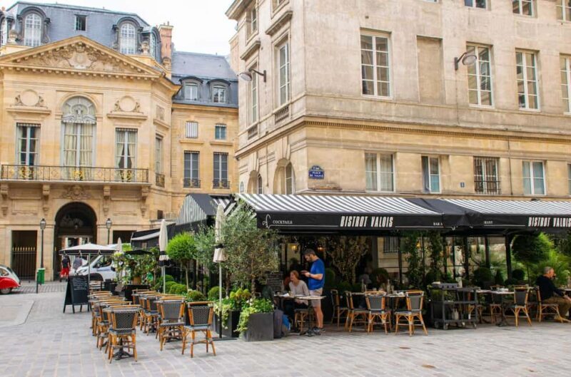Paris: Introduction to your Neighborhood Tour - Meeting Your Guide and Setting the Tone