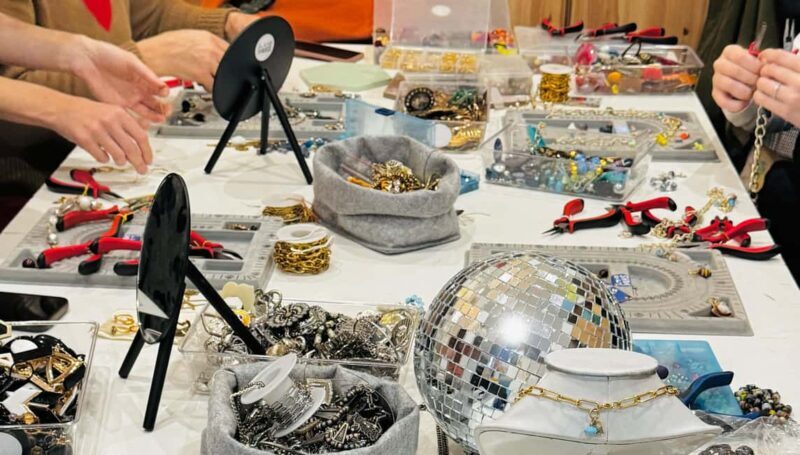 Paris: Jewelry Making Upcycling Workshop - What You Can Expect