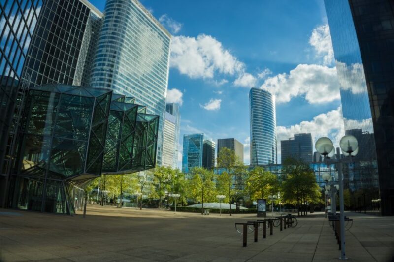 Paris: La Défense Private Guided Tour - An In-Depth Look at the La Défense Private Guided Tour