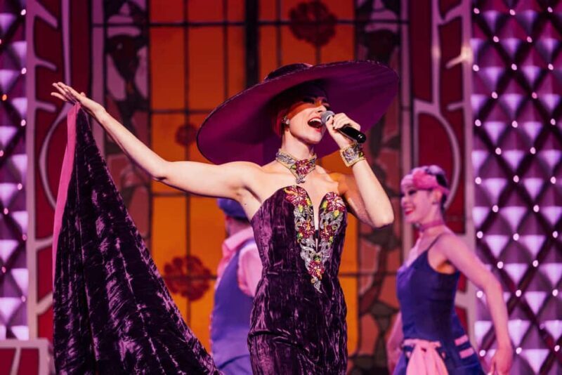 Paris: La Nouvelle Eve Cabaret Show with Champagne - Who Will Love This Experience?
