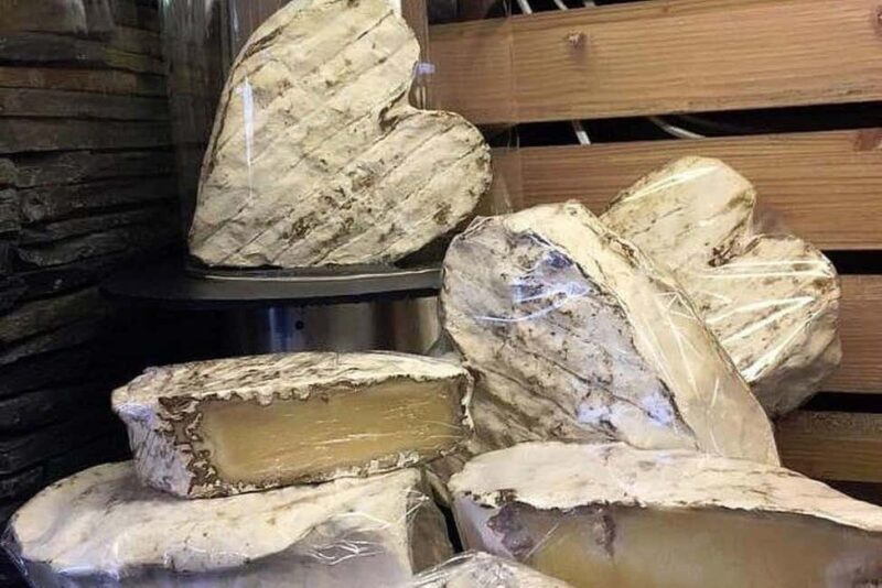 Paris: Latin Quarter Food and Wine Tour with a Local Guide - Who Should Consider This Tour?
