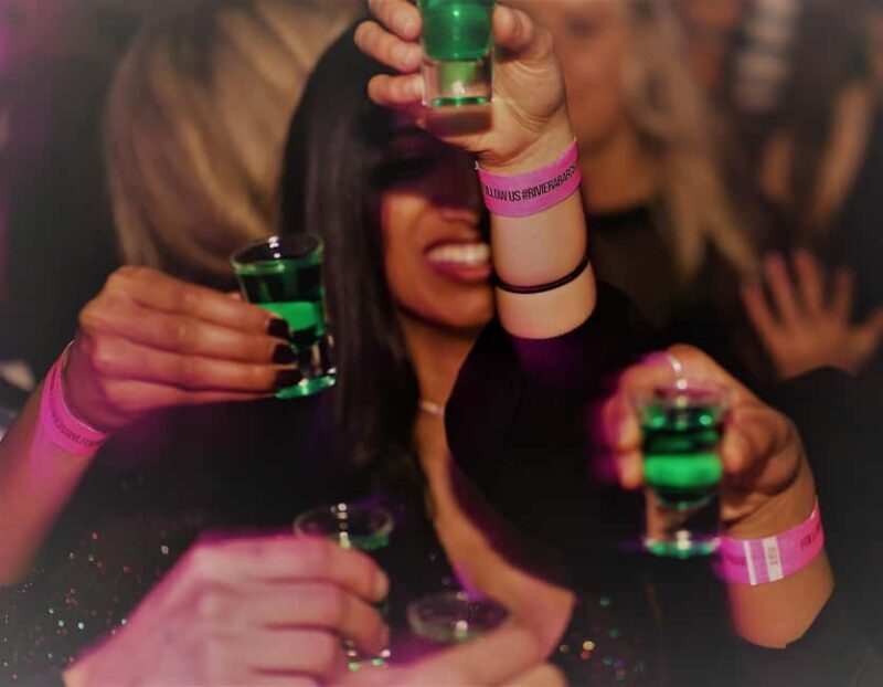 Paris: Latin Quarter Guided Pub Crawl to Bars and Clubs - Who Will Love This Tour?