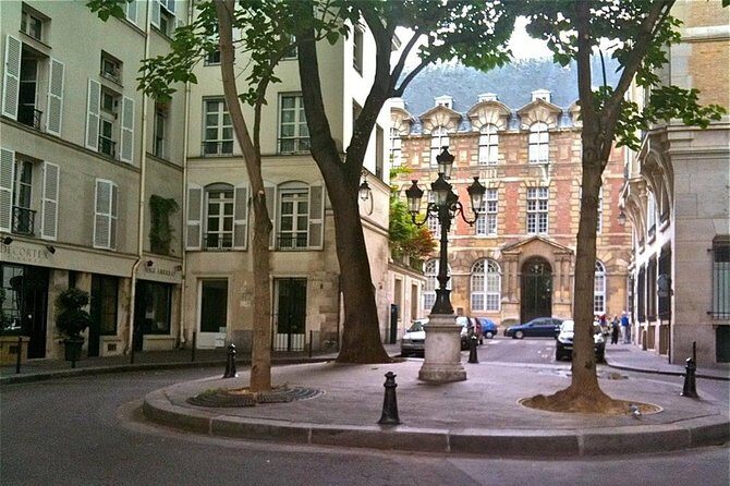 Paris Latin Quarter & Left Bank - History Walk (Small Group Tour) - Key Points