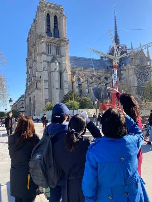Paris: Latin Quarter Walking Tour w/ Notre Dame Fast Entry - Key Points