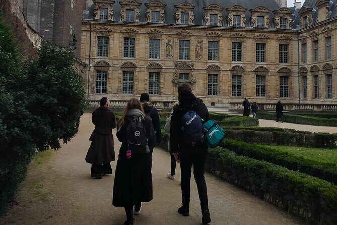 Paris Le Marais Hidden Gems Small Group Tour with Cruise Option - Key Points