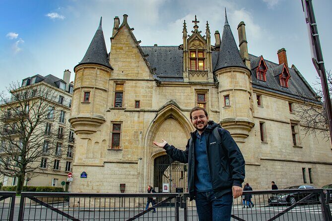 Paris Le Marais Walking Tour: An Incredible History - Small Group - Exploring Le Marais: A Detailed Look at the Tour