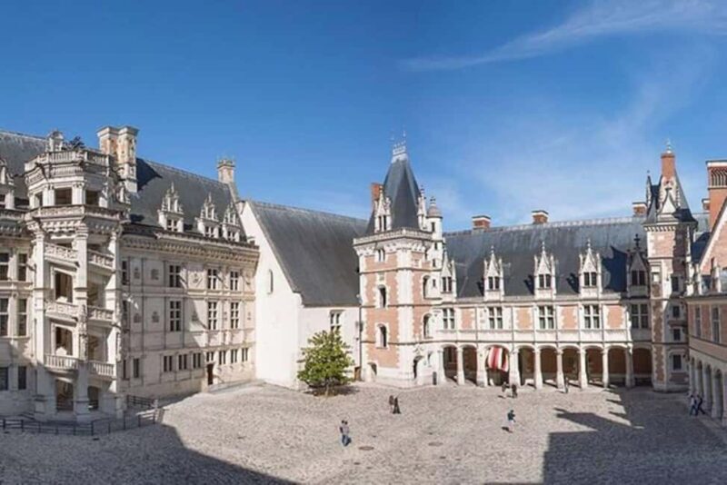 Paris: Loire Castles Excursion: Chambord and Blois - FAQ