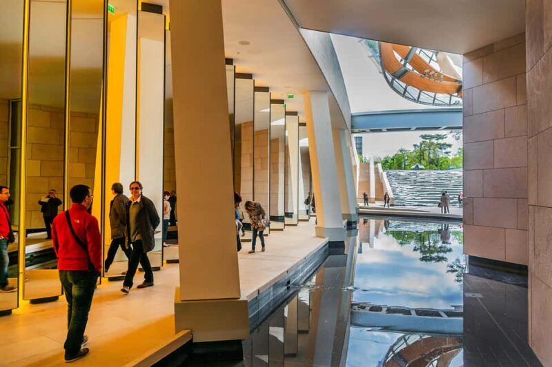 Paris: Louis Vuitton Foundation Exterior Tour with Entry - A Detailed Look at the Experience