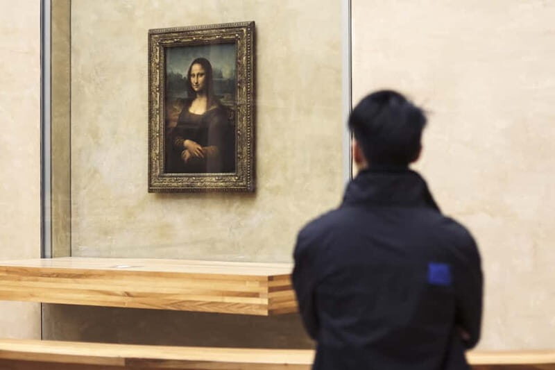Paris: Louvre Last Entry or Morning Tour with Entry Ticket - Exploring the Louvre: What to Expect