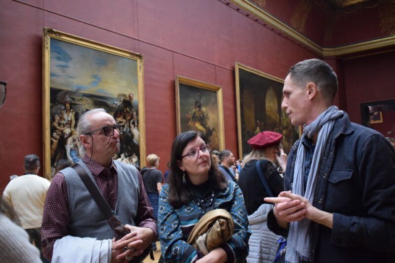 Paris: Louvre Masterpieces Tour with Pre-Reserved Tickets - Key Points