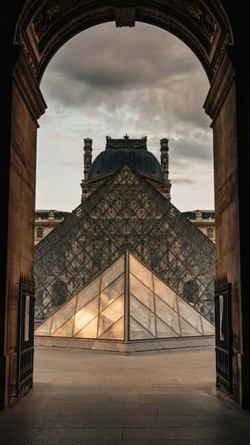 Paris: Louvre Mona Lisa Discovery Guided Tour with Ticket - FAQ