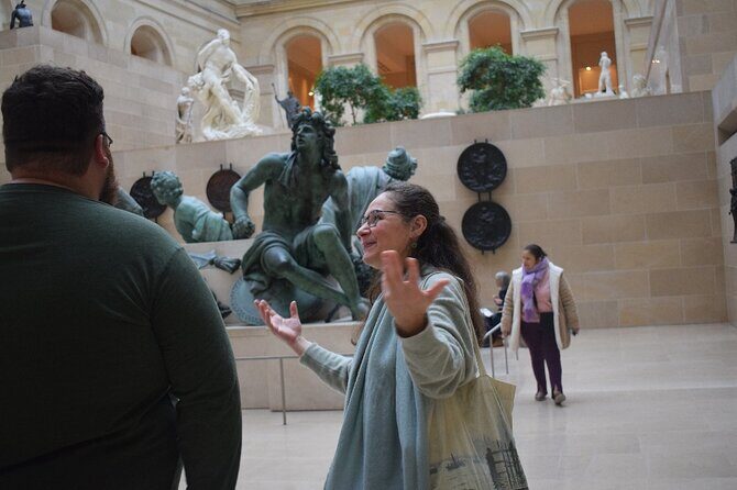 Paris : Louvre Museum Guided Tour with Pre-Booked Tickets - The Practical Side: What to Expect