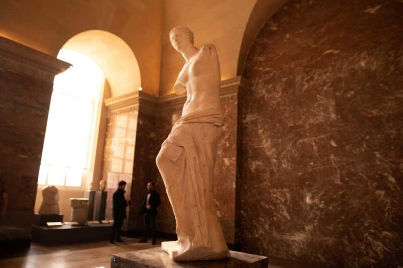 Paris: Louvre Museum Private Guided Tour with Mona Lisa - Frequently Asked Questions